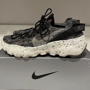 Nike Men's Space Hippie Size 7.5